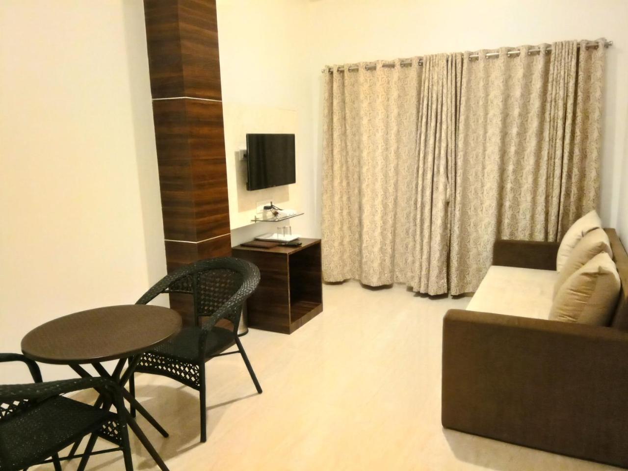 Royal Orbit Hotel Panchgani Luaran gambar