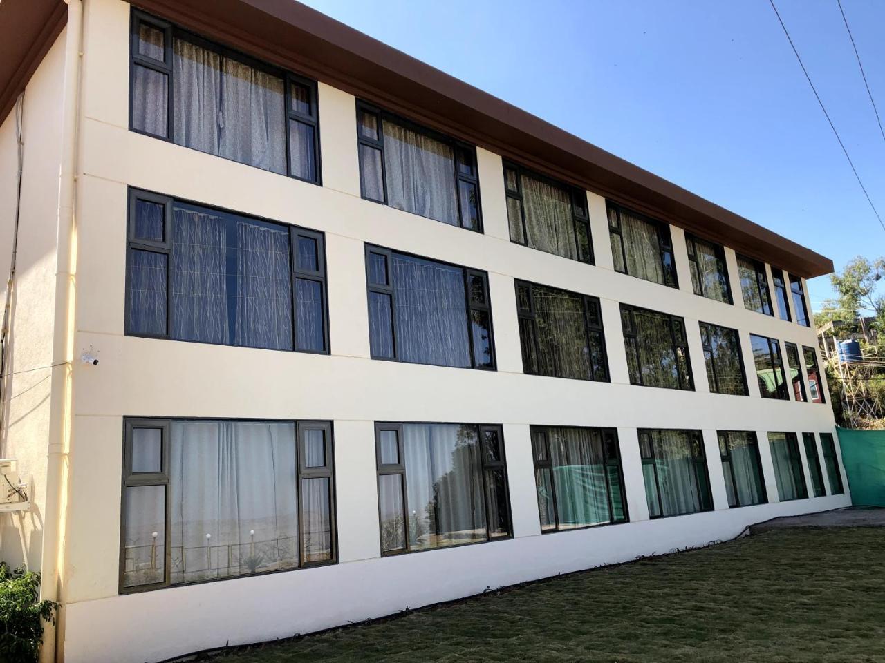Royal Orbit Hotel Panchgani Luaran gambar