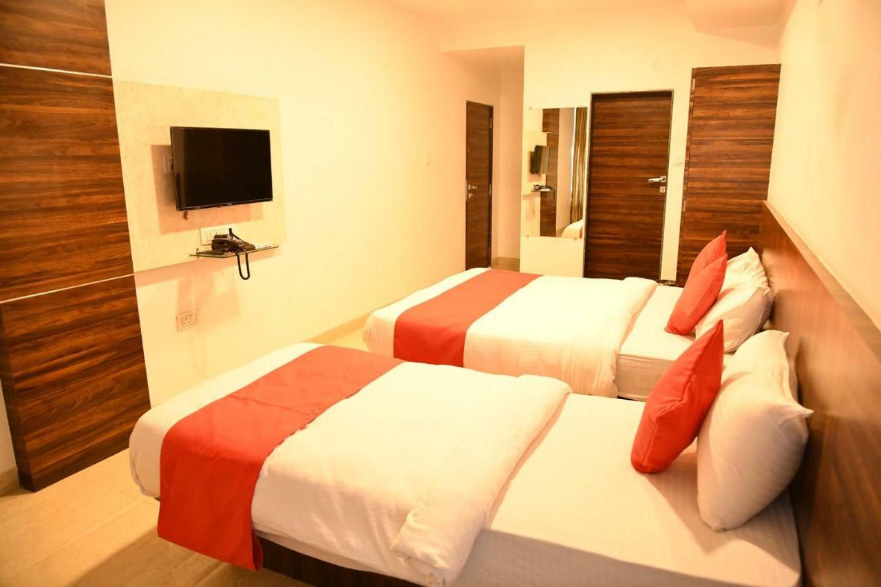 Royal Orbit Hotel Panchgani Luaran gambar